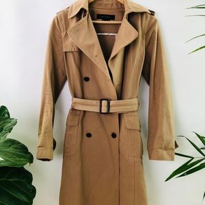 Zara Woman Tan Trenchcoat - Size Small